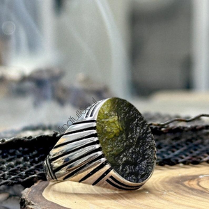 Anillo de Moldavita Natural en Bruto con Plata 925 |   Piedra de Moldavita Genuina Certificada |   Idea de Regalo de Joyería Bohemia para Hombre |   2026 - Product Image 4