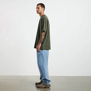 Camiseta de algodón pesado de lujo con hombros caídos y estampado gráfico, estilo streetwear, holgada y oversize para hombre - Product Image 4