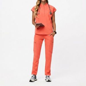 OEM Custom Nurse <b>Scrubs</b> <b>Set</b> Breathable Medical Uniform Comfortable Hospital Workwear Wholesale Pricing Nurse <b>Scrubs</b> <b>Set</b> - Product Image 2