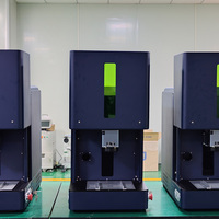 Máquina de Grabado Láser de Fibra MOPA de 30W, Tipo Cerrado, Serie SCF, para Marcado de Componentes Industriales Metálicos de Precisión
