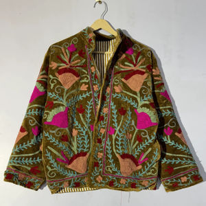 Chaqueta Suzani de fabricante indio hecha con amor en India para uso en invierno, precio al por mayor disponible con servicios OEM. - Product Image 1