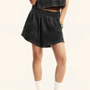 Shorts personnalisés pour femmes, en molleton de qualité supérieure, coupe classique, grammage lourd, en coton éponge délavé à l'acide, style Bermuda - Product Image 1