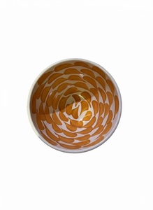 Tazón de Té de Cerámica Moderno con Patrón Abstracto de Hojas Doradas y Acabado Esmaltado a Mano para una Decoración Elegante en el Día a Día - Product Image 3