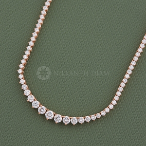 Collar de diamantes cultivados en laboratorio con corte redondo para un look elegante, con certificación IGI y claridad VVS, de proveedor y fabricante indio. - Product Image 1