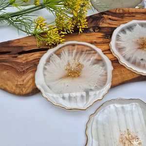 Sous-verres décoratifs faits à la main en résine à motifs floraux, prix de gros pour la maison, les cafés et les restaurants, par AALIYAN IMPEX - Product Image 5