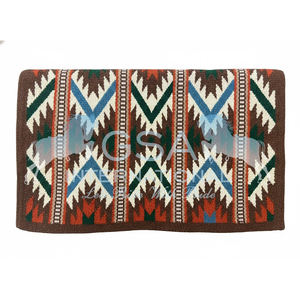 Couvertures de selle personnalisables surdimensionnées 34x36 en 100% laine de Nouvelle-Zélande pour l'équitation sportive et les compétitions western. - Product Image 5