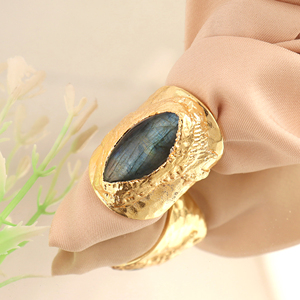 Anillo de cóctel de labradorita natural, latón chapado en oro de 18k, piedra marquesa, anillo de diseñador, estilo bohemio, talla ajustable 6 US - Product Image 5