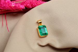 Anillo de Plata de Ley 925 con Diseño Floral Único en Plata Esmeralda, Estilo Vintage, con Gema Certificada por IGI - Product Image 6