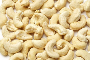 Wholesale Cheap Price Broken Raw Organic Roasted Cashew <b>Kernel</b> <b>Nuts</b> Dried Style Ready to Ship From Vietnam Premium Quality - Product Image 3