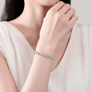 กำไลข้อมือโมอิสซาไนต์ทรงใบไม้ประดับเพชรทรงมาร์คีส์สีขาวทอง ดีไซน์หรูหรา ระยิบระยับ เหมาะสำหรับเจ้าสาว เครื่องประดับแฟชั่นชั้นดี - Product Image 2