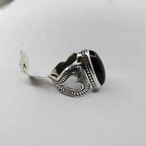 แหวนแฟชั่นเงินสเตอร์ลิงประดับด้วยหินสีดำ925สวยงามสำหรับใส่ลำลองและงานปาร์ตี้ - Product Image 1