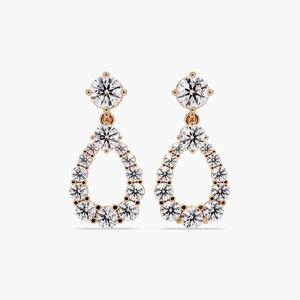 Boucles d'oreilles pendantes audacieuses en or 14 carats avec diamants de laboratoire ronds et en forme de goutte 3,20 carats, bijoux raffinés élégants pour occasions spéciales - Product Image 1