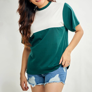 เสื้อยืดโอเวอร์ไซส์ผู้หญิง MOQ ต่ำ ทรงหลวม ผ้าฝ้าย 100% ระบายอากาศดี สไตล์สตรีทแวร์สำหรับฤดูร้อน สีพื้น ย้อมสีเรียบๆ รับสกรีนโลโก้ คุณภาพสูง - Product Image 2
