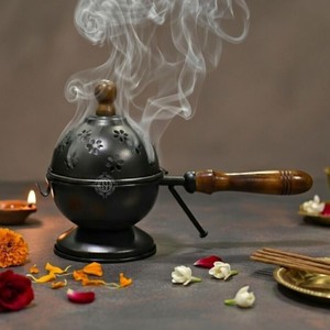 Quemador de Bakhoor de Metal Negro Mate con Mango de Madera, Quemador de Incienso Árabe, Quemador de Oud, Aromático, Ecológico, Hecho a Mano, Decorativo para el Hogar - Product Image 2