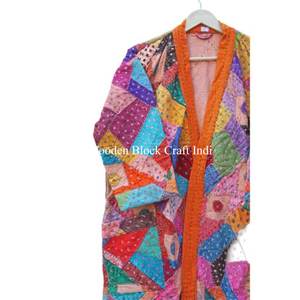 Manteau long d'hiver pour femme en coton matelassé, avec broderie ajourée à la main, manches longues et ceinture à patchwork – Vente en gros - Product Image 2