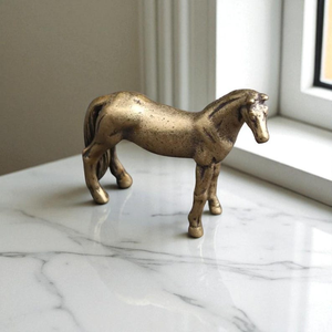 Figura de Caballo de Latón Hecha a Mano, Elegante Escultura Ecuestre de Metal, Estatua Decorativa de Animal, Decoración de Lujo para el Hogar, Adorno de Mesa - Product Image 4
