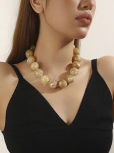 Elegant Vintage Geometric Acrylic Resin Bead <b>Necklace</b> Modern Stylish <b>Statement</b> Jewelry Unisex Lightweight Durable Accessory - Product Image 3