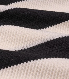 Fournisseur de t-shirts personnalisés à coupe classique les plus vendus, t-shirts en coton doux, logo personnalisé, MOQ en gros - Product Image 4