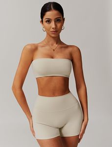 Wholesale High Quality Breathable Sport Bra for Women Yoga Fitness Backless Halter Neckline Front Logo High Support Sets - Product Image 3