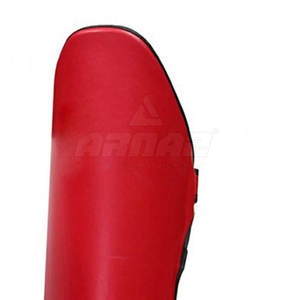 Protector de Piernas con Cierre Ajustable de Gancho y Bucle para Entrenamiento en Gimnasio y Kick Boxing - Product Image 6