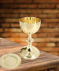 Calice religieux moderne en laiton avec finition polie brillante, forme ronde, nouveau design, qualité authentique, décoratif pour église et mariage - Product Image 5