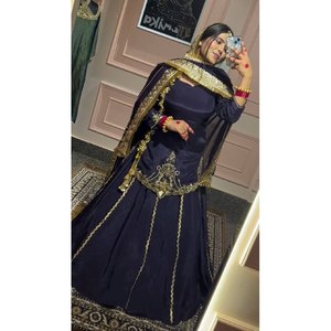 ชุดออกงานผู้หญิงสวยงาม เสื้อและกางเกงทรงพลัสโซ่ - Product Image 3