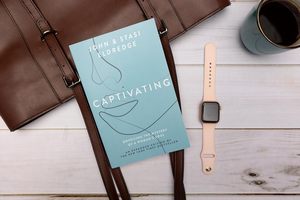 Captivant de John Eldredge, livre broché best-seller pour adultes - Product Image 4