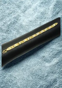 Bracelet pour homme en or jaune 22 carats, bijoux élégants traditionnels et modernes pour un usage quotidien, avec un design à maillons texturés, finition haut de gamme - Product Image 3