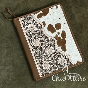 Carpeta Portafolio de Cuero Vacuno Personalizada con Cierre de Cremallera, Anillas y Bloc de Notas, Organizador de Negocios - Product Image 1