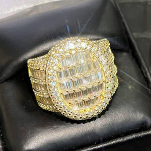 Bague de fiançailles et de mariage pour homme en argent sterling 925, sertie de moissanite taille baguette et taille ronde, style hip-hop, bijou de déclaration - Product Image 1