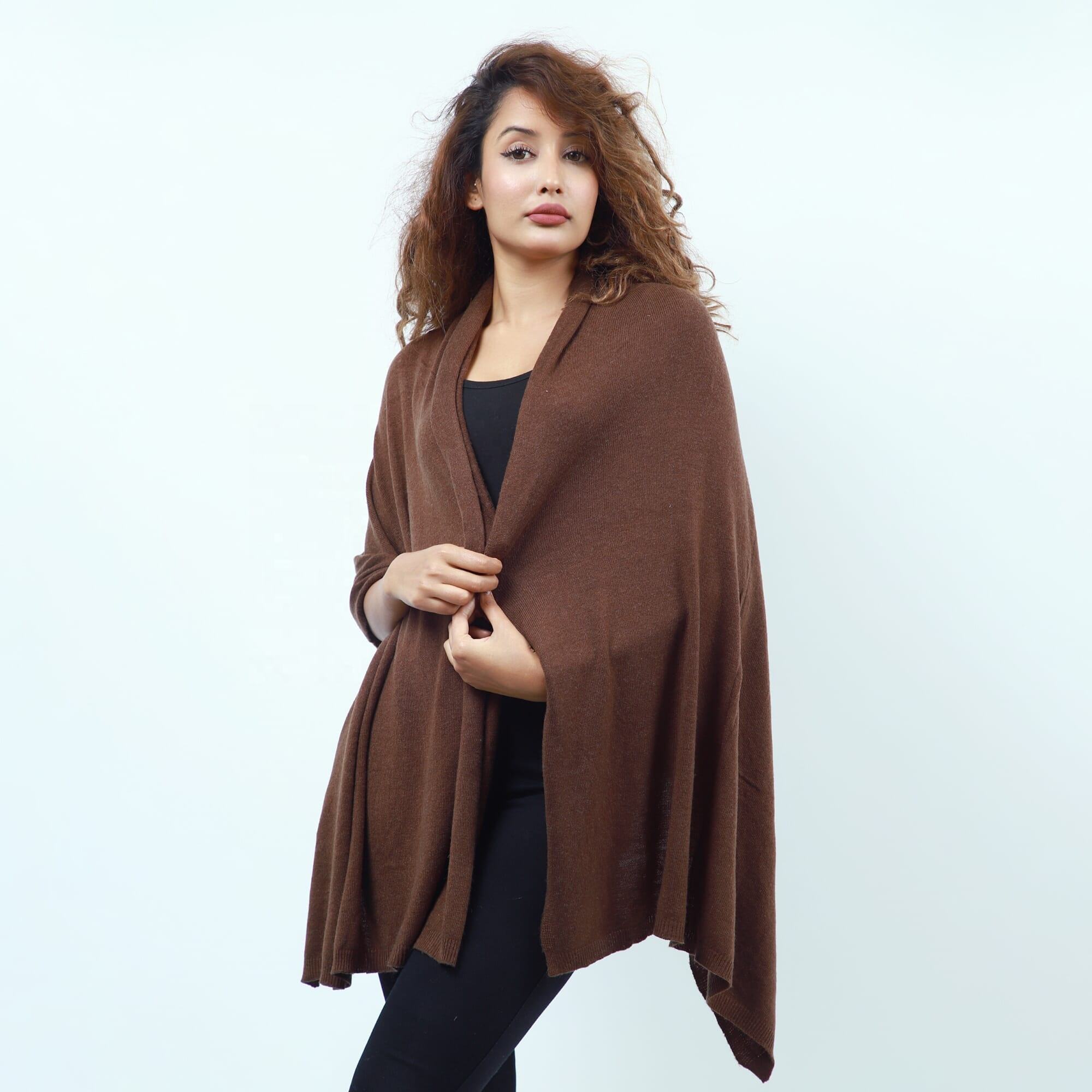 สีน้ำตาล