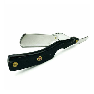 Navaja de Afeitar Profesional de Acero Inoxidable de Alta Calidad con Mango de Plástico Rojo, Logotipo Personalizado, para Afeitar, Sostenible - Product Image 3