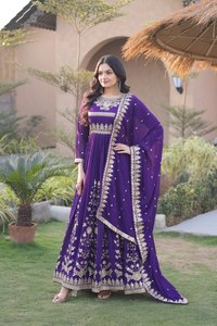 Purple Embroidered Georgette Salwar Kameez Floor-Length Traditional Dress for Women <b>Wedding</b> Occasion India Pakistan Style - Product Image 2