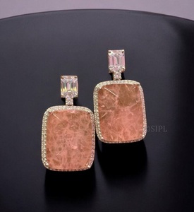 Pendientes de Moda Exclusivos de Primera Calidad en Latón Chapado en Oro con Circonita Cúbica para Mujer, Colección para Fiestas y Bodas - Product Image 4