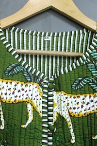 Green Animal Print Quilted Jacket Women <b>Sleeveless</b> Knitted Quilted <b>Coat</b> Vintage Stripe Trimmed Casual Outerwear - Product Image 6