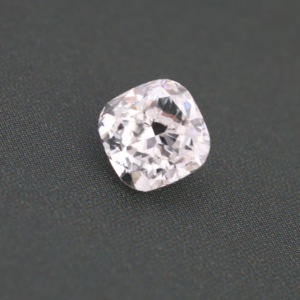 Diamant de laboratoire CVD de 0,65 ct, couleur E, clarté VVS1, taille coussin, certifié IGI pour la fabrication de bijoux, fournisseur en gros - Product Image 2