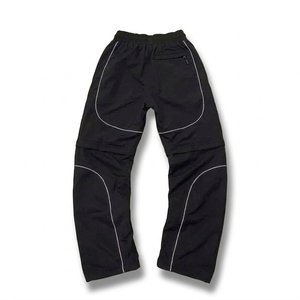 Nouvel ensemble de pantalons coupe-vent en nylon noir pour homme avec logo personnalisé et empiècements, respirant et élégant pour l'été, style streetwear - Product Image 5
