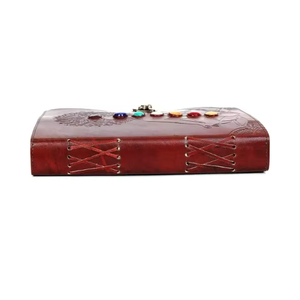 Diario de Cuero Genuino Hecho a Mano, Estilo Vintage, 200 Páginas con Borde Decorativo, Diseño con Patrón de Chakra en Relieve, Cuaderno para Terapia y Yoga - Product Image 1