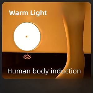 Lámpara LED de Techo de Perfil Bajo con Sensor, Recargable, para Espacios Reducidos, Debajo de Escaleras y Almacenamiento - Product Image 2