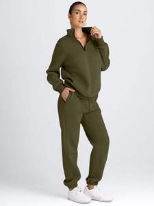 Conjunto deportivo de dos piezas para mujer, color verde oliva, sudadera con cremallera corta y pantalones jogger, ropa deportiva informal de lana para invierno, para el gimnasio. - Product Image 1