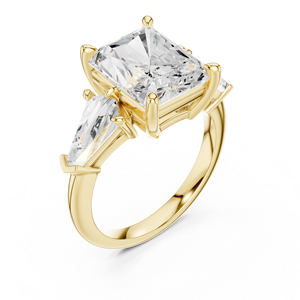 Bague de fiançailles en or jaune avec diamant de laboratoire taille radiant et trois pierres, et bague de mariage avec pierres latérales taille trilune - Product Image 3
