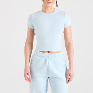 Nouvel Arrivage – T-shirt Décontracté Femme Rouge à Manches Courtes en Jersey Uni, Coupe Slim, Respirant, Personnalisable avec Logo, Vente en Gros, Idéal Printemps-Été - Product Image 1