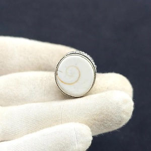 Anillo Hecho a Mano de Plata de Ley 925 con Concha Natural de Shiva, Gema Ojo de Shiva, Joyería Boho, Anillo Elegante, Regalo para Ella - Product Image 2