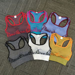 Conjunto Deportivo Corto sin Espalda para Gimnasio, Fitness y Yoga, Ropa Deportiva Activa para Mujer, Conjunto de 4 Piezas con Leggings - Product Image 1