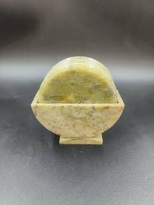 Ensemble de sous-verres en marbre avec incrustation de lotus, six sous-verres en pierre beige avec support - Product Image 2