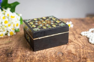 Boîte de rangement à bijoux en bois avec compartiments, organisateur élégant pour boucles d'oreilles, colliers et accessoires personnels – Offre spéciale - Product Image 2