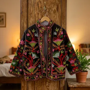 Blouson Bomber Bohème en Velours Brodé Floral, Col Mandarin, Manches Longues, Style Prairie Chic pour Femme, en Coton avec Lettres, Collection Automne - Product Image 2