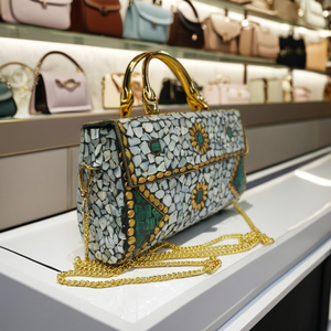 2025 Chic elegante indio hecho a mano bandolera monedero de lujo bohemio clásico cierre abierto impermeable caramelo moda nacional - Product Image 1