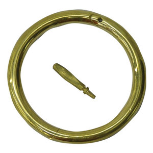 Anillo nasal de latón dorado para toros, autoproporcionable, de alta resistencia, con tornillo de liberación rápida, para ganado y suministros de manejo de animales. - Product Image 1