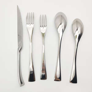 Ensemble de couverts en acier inoxydable durable de qualité alimentaire |   Couverts de fête hygiéniques et résistants à la rouille pour une restauration sûre - Product Image 6